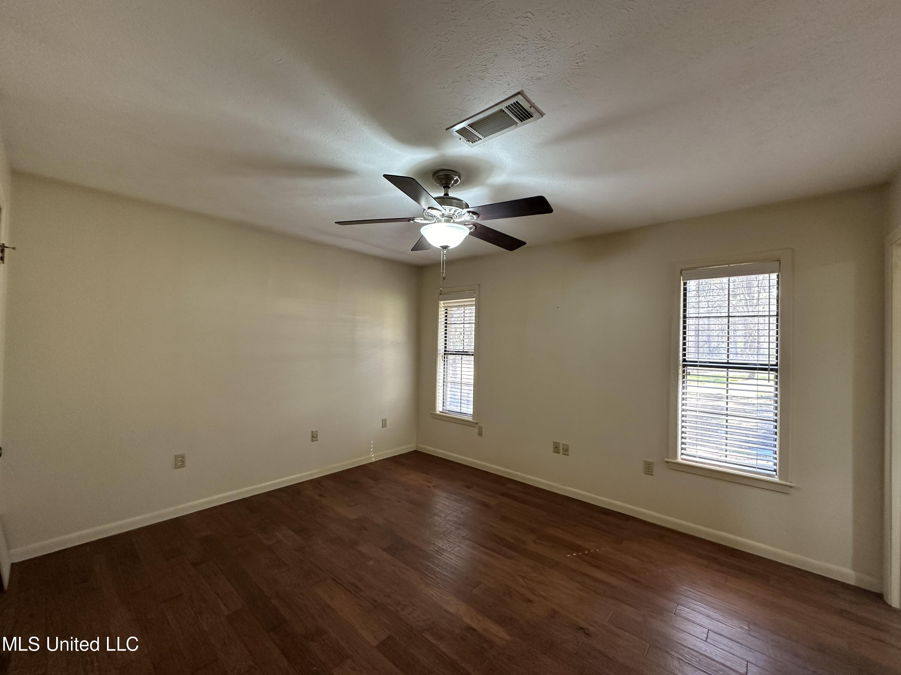 6719 Parsons Road Terry, MS 39170 - Photo 13 of 32 primary bedroom