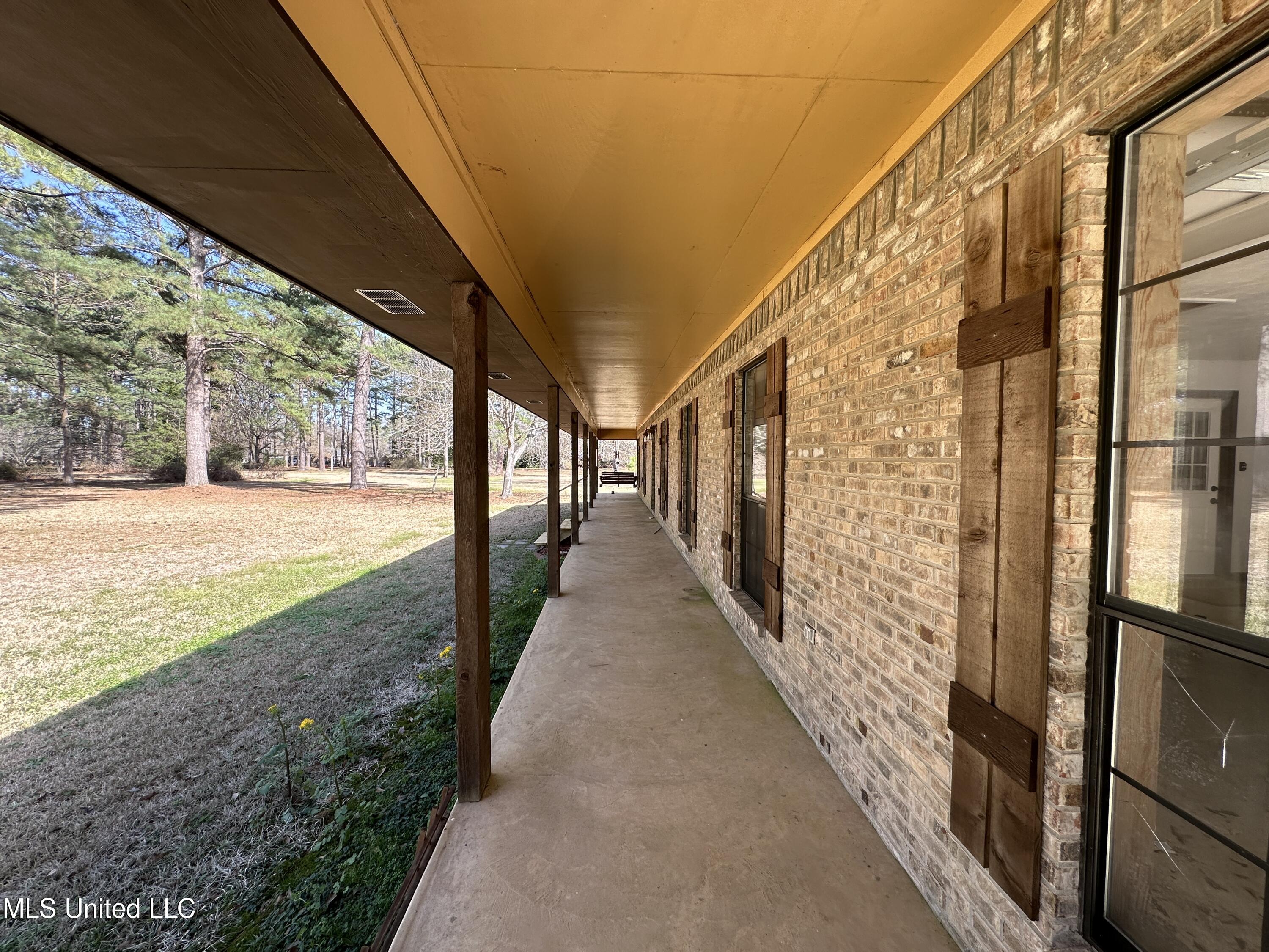 6719 Parsons Road Terry, MS 39170 - Photo 7 of 32 Front Porch View 4