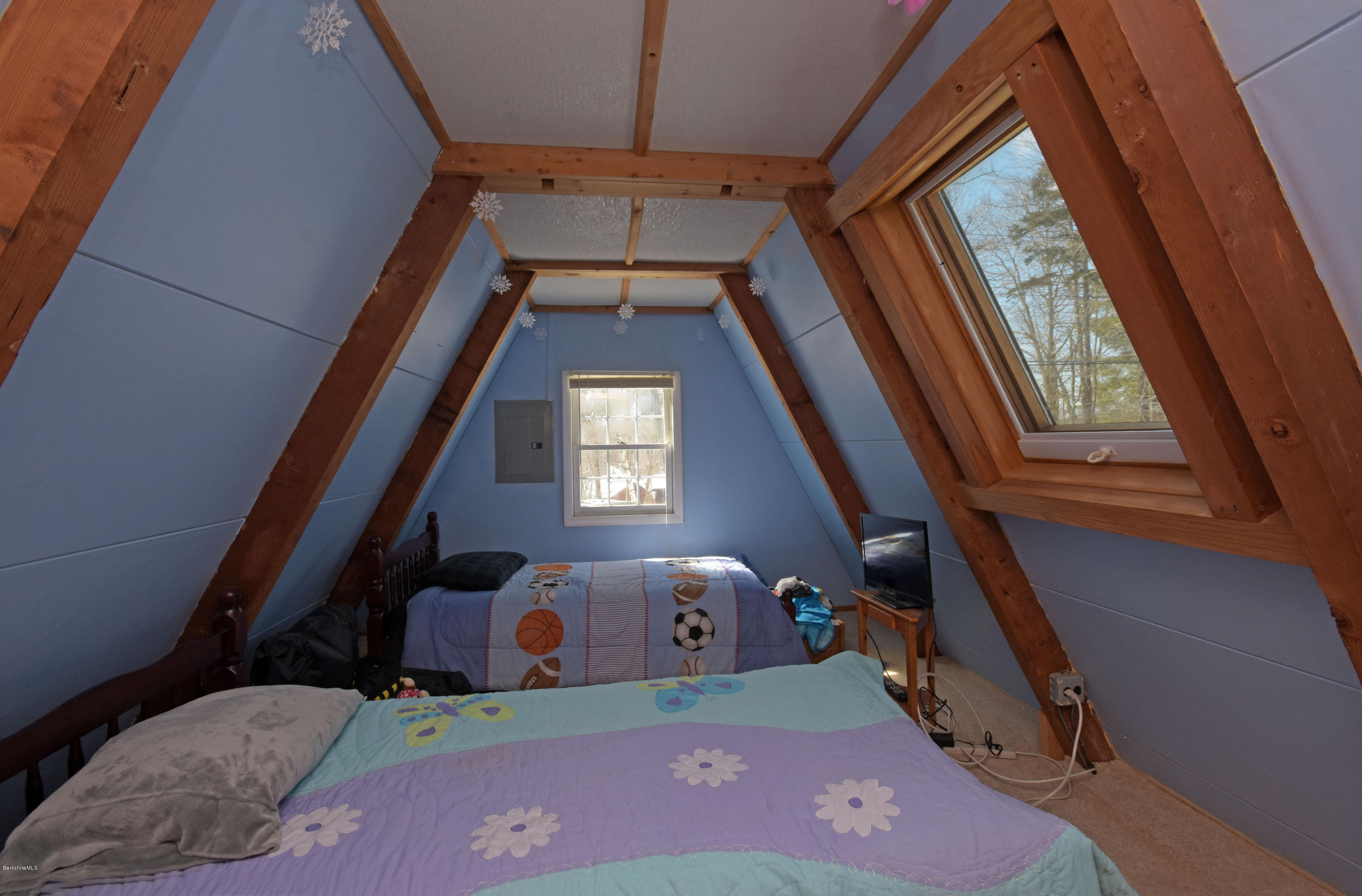 104 Franklin Road Hinsdale, MA 01235 - Photo 17 of 26 Bedroom #2