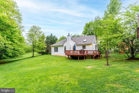 $769,900 | 5715 Flagler Drive, Centreville, VA 20120
