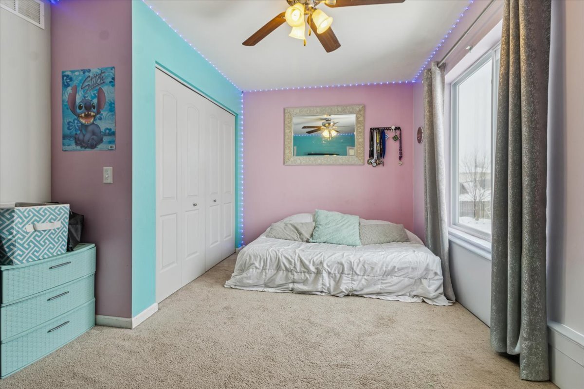 1112 Kim Court Joliet, IL 60431 - Photo 20 of 36