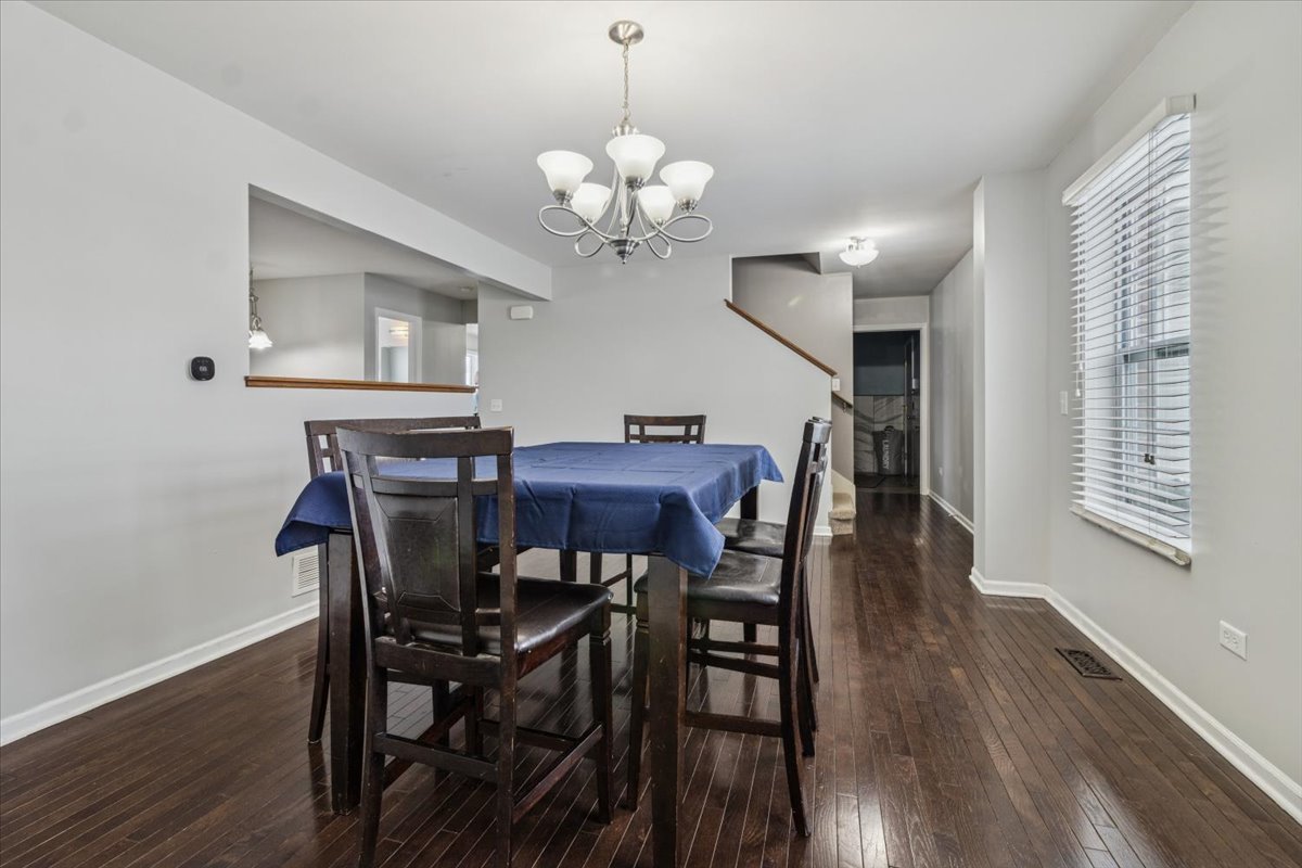 1112 Kim Court Joliet, IL 60431 - Photo 2 of 36