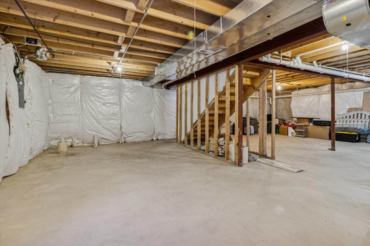 1112 Kim Court Joliet, IL 60431 - Photo 31 of 36