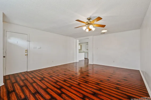 $1,595 | 6802 Canary Meadow Drive, Converse, TX 78109