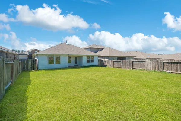 $2,100 | 13916 Payette Arbor Court, Conroe, TX 77384