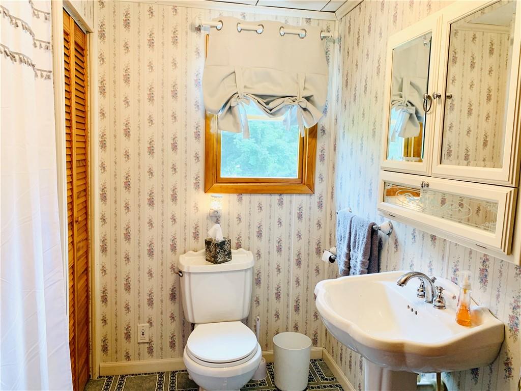 314 Little Chicago Road Carmichaels, PA 15320 - Photo 10 of 17 Gallery Image 10