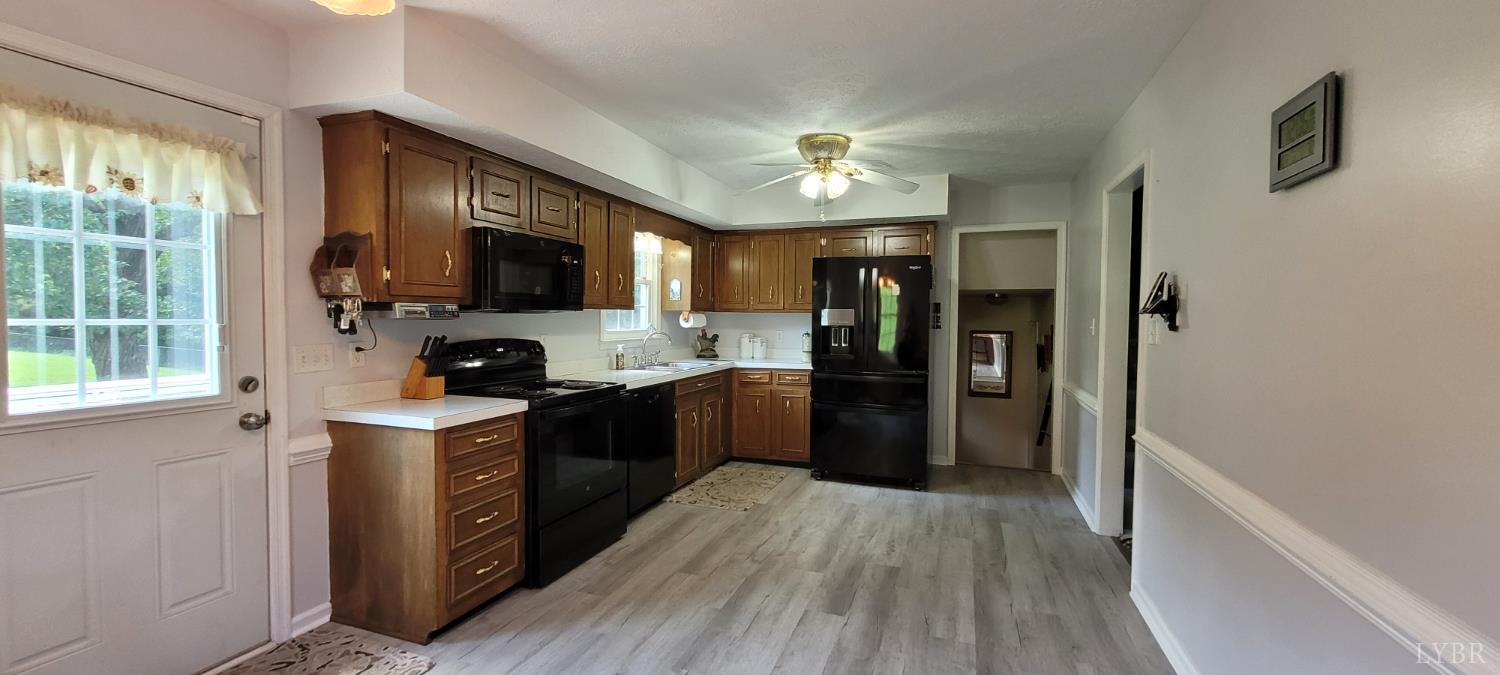 1769 Izaak Walton Road Madison Heights, VA 24572 - Photo 16 of 46