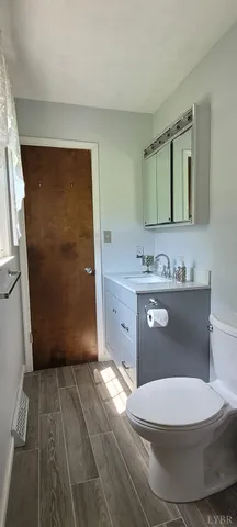 $314,900 | 1769 Izaak Walton Road, Madison Heights, VA 24572