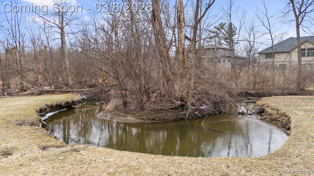 33420 Quaker Valley Road Farmington Hills, MI 48331 - Photo 29 of 32