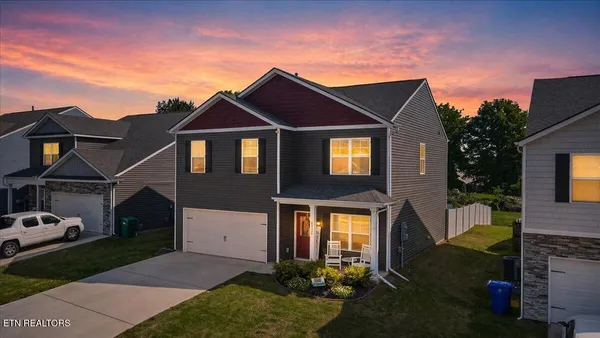 $399,900 | 8036 Dennis Fox Lane, Knoxville, TN 37938