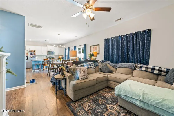$399,900 | 8036 Dennis Fox Lane, Knoxville, TN 37938