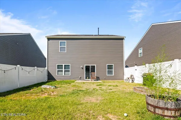 $399,900 | 8036 Dennis Fox Lane, Knoxville, TN 37938