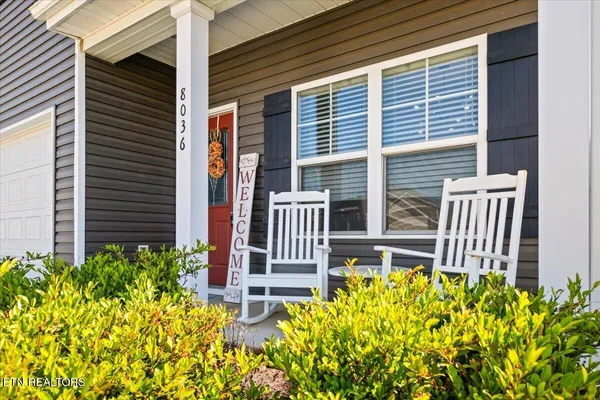 $399,900 | 8036 Dennis Fox Lane, Knoxville, TN 37938