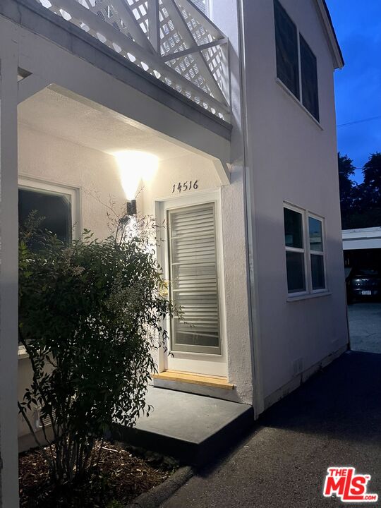 14516 Benefit Street Sherman Oaks, CA 91403 - Photo 2 of 7