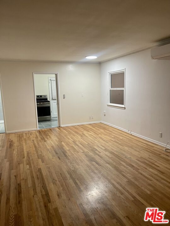 14516 Benefit Street Sherman Oaks, CA 91403 - Photo 7 of 7