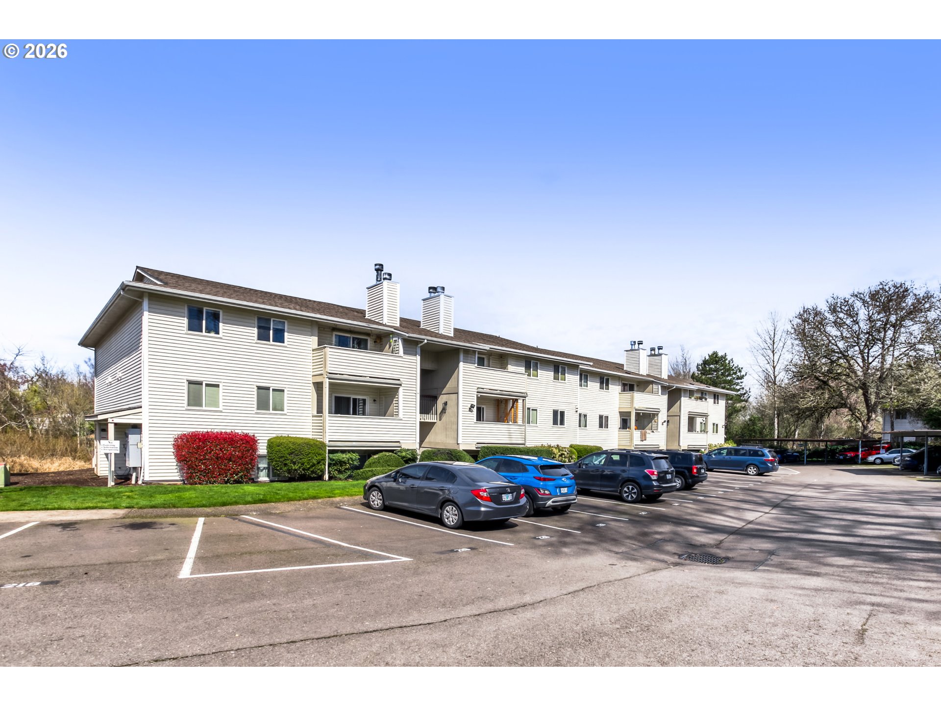 11046 Southwest Greenburg Road, Unit 128 Portland, OR 97223 - Photo 2 of 29