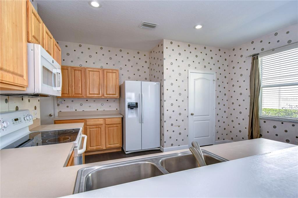 4744 Pond Ridge Drive, Unit 1 Riverview, FL 33578 - Photo 5 of 27