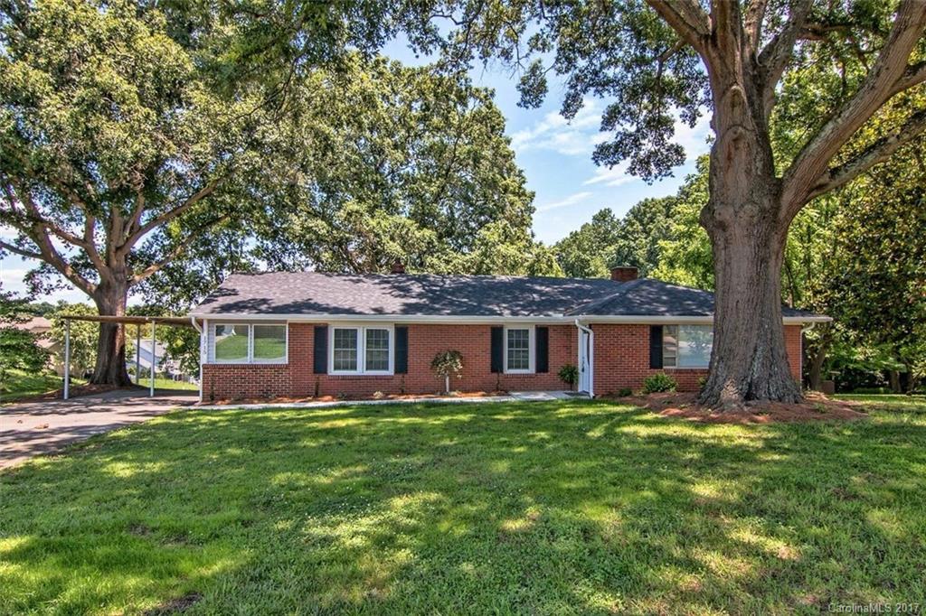 1715 Privette Road Matthews, NC 28105 - Photo 3 of 24 Gallery Image 3