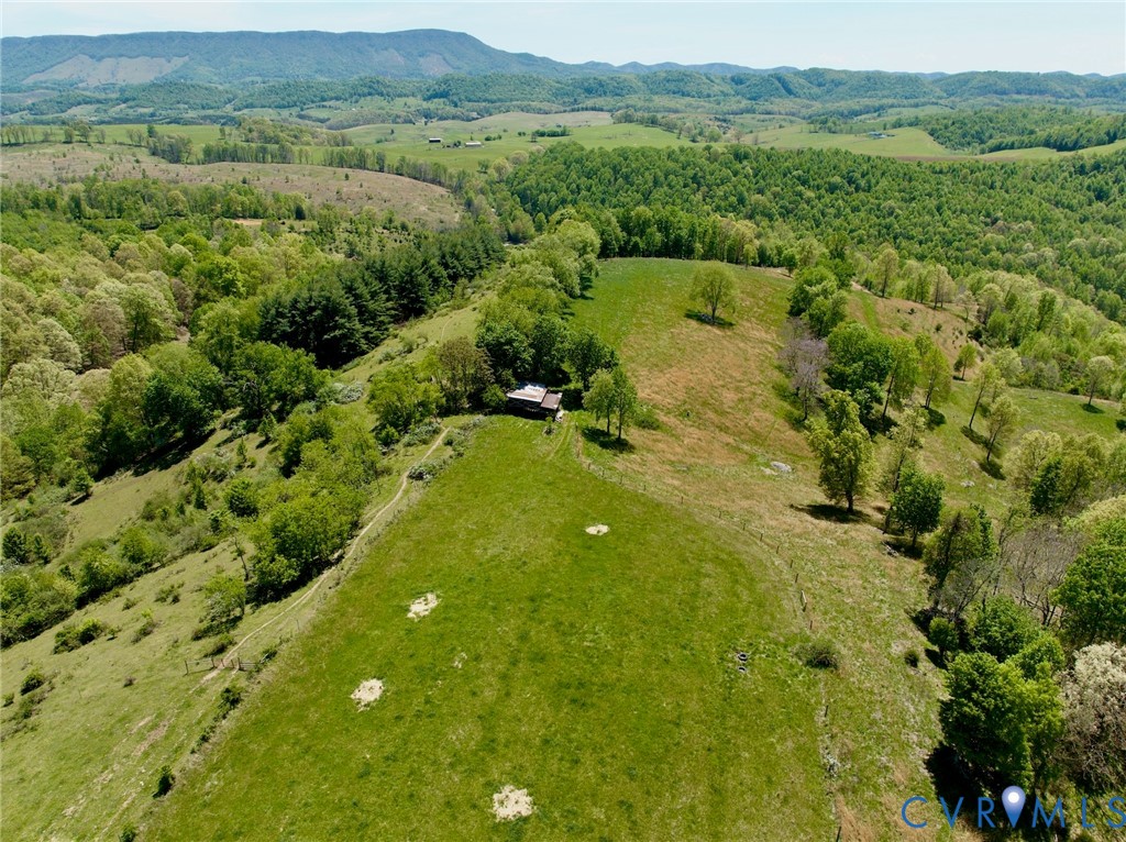 453 Long Hollow Road Cleveland, VA 24225 - Photo 2 of 5