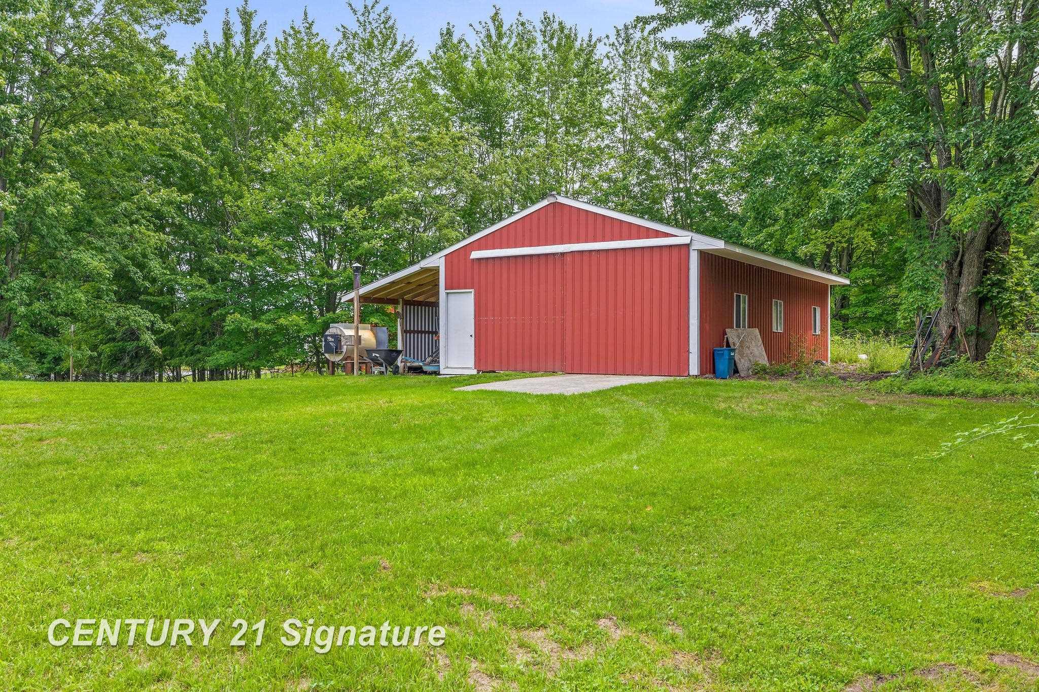 4289 South Sasse Road Hemlock, MI 48626 - Photo 10 of 39