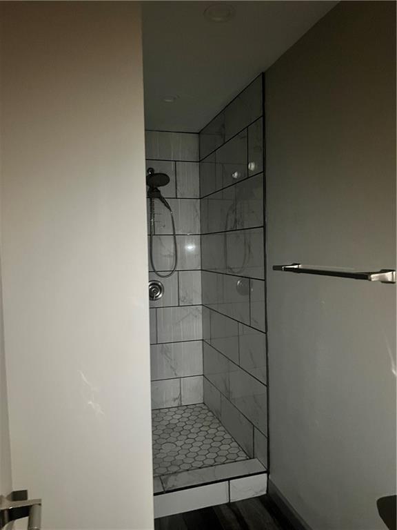 3335 Prairie Drive Snellville, GA 30039 - Photo 26 of 29 a bathroom with a shower