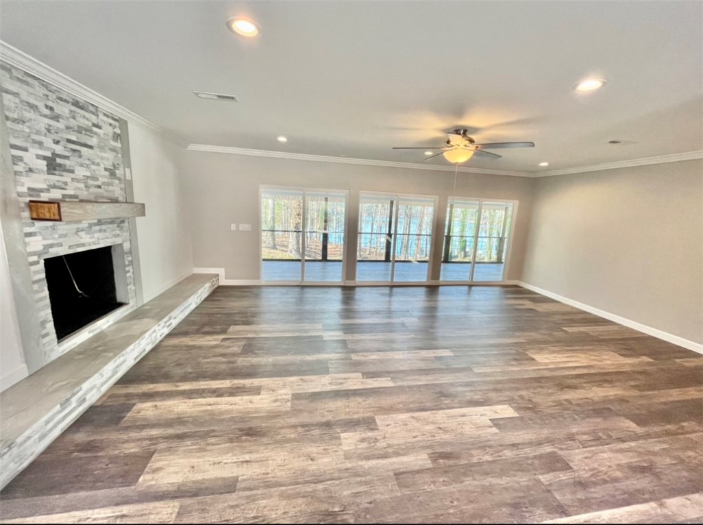806 Yates Circle Anderson, SC 29621 - Photo 4 of 46 Main living room
