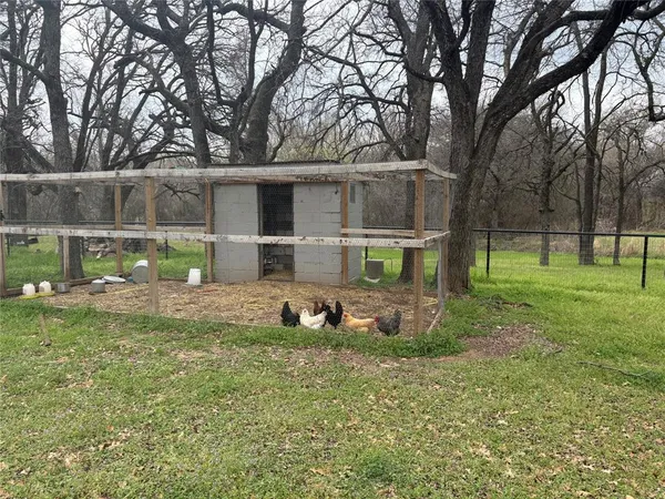 $413,000 | 150 Ash Creek Court, Springtown, TX 76082