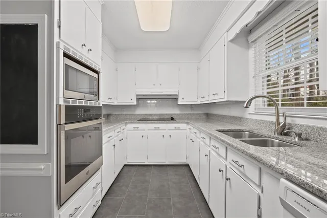 $310,000 | 507 Valleybrook Drive, Jamestown, NC 27282