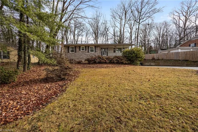 $310,000 | 507 Valleybrook Drive, Jamestown, NC 27282