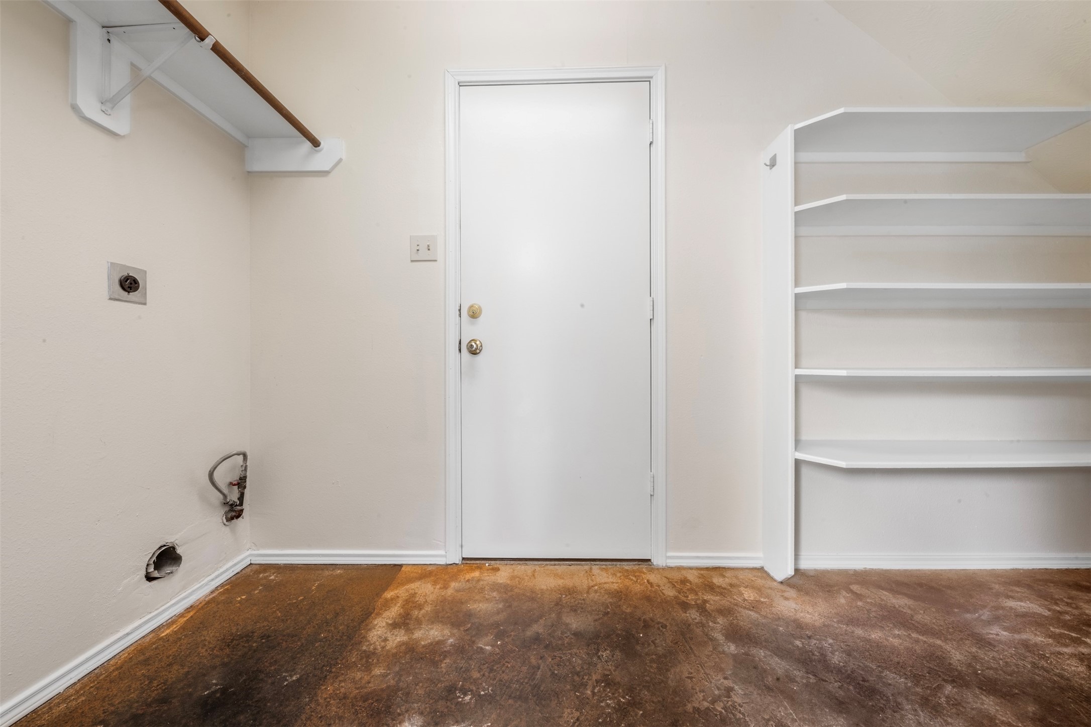 3722 Oaklace Drive Spring, TX 77389 - Photo 16 of 37 a view of an empty room