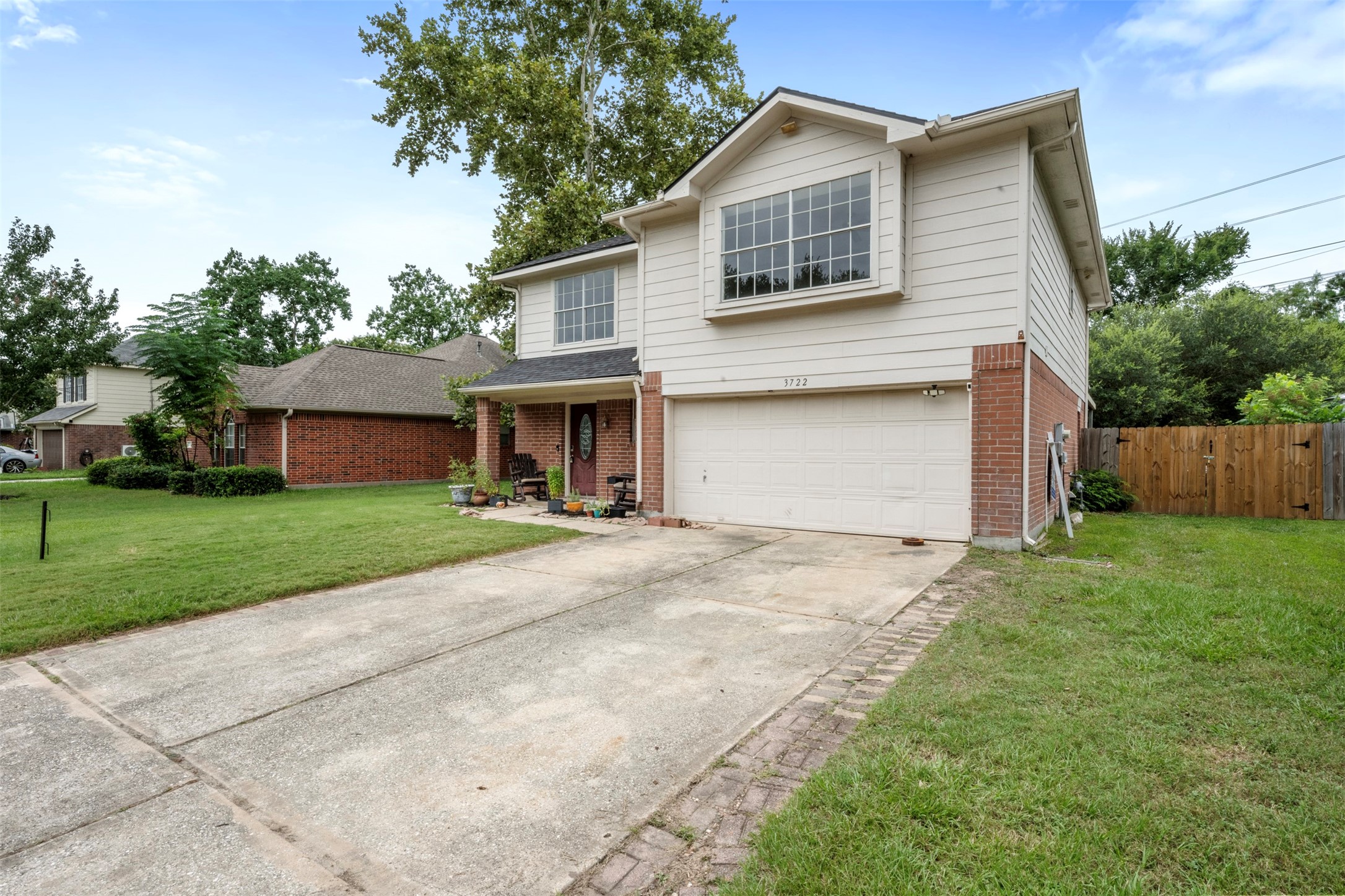 3722 Oaklace Drive Spring, TX 77389 - Photo 3 of 37 a front view of house with yard and green space