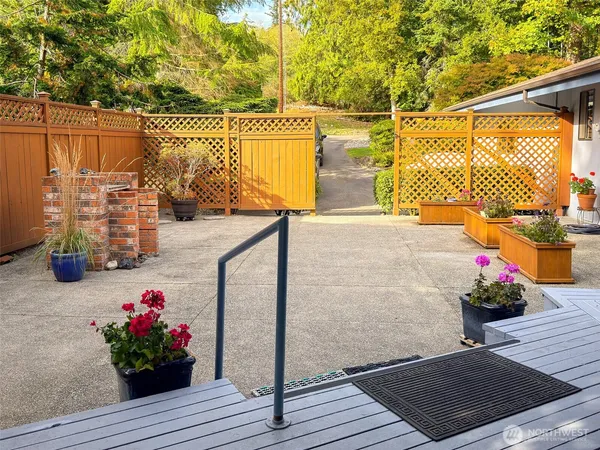 $719,000 | 291 Pioneer Drive, Port Ludlow, WA 98365