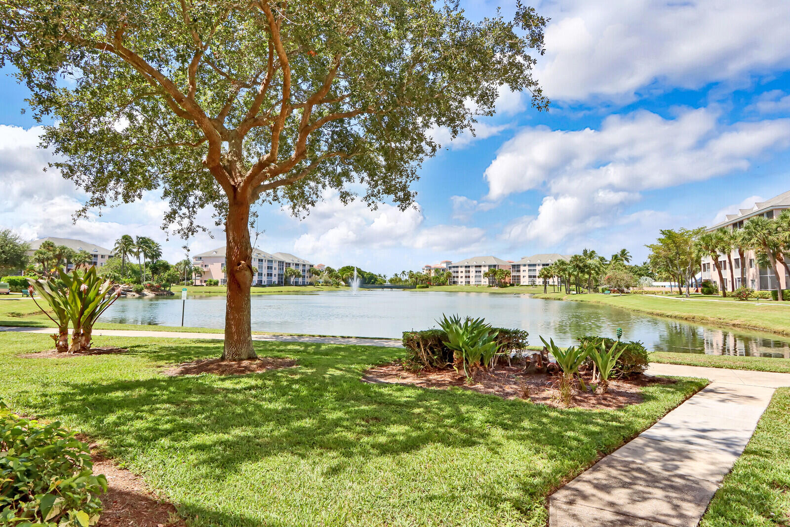 353 Highway 1, Unit B105 Jupiter, FL 33477 - Photo 28 of 40 27_Image_27_mls