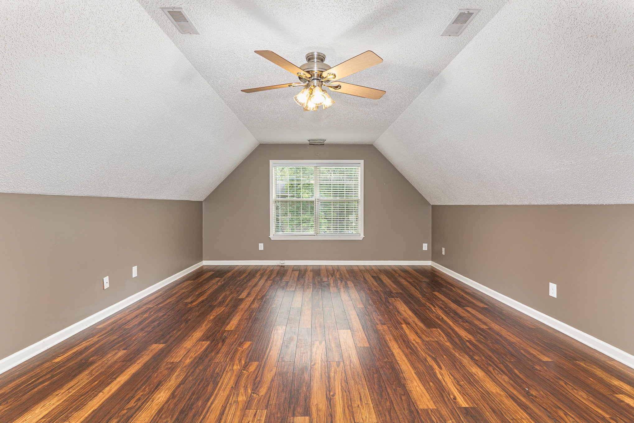 1541 West Harpeth Road Franklin, TN 37064 - Photo 23 of 34 Gallery Image 23