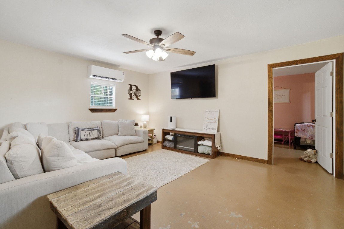 446 Hanson Road Onalaska, TX 77360 - Photo 13 of 27