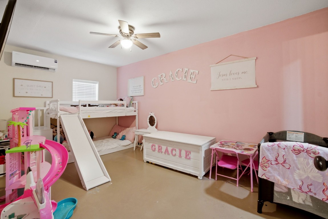 446 Hanson Road Onalaska, TX 77360 - Photo 25 of 27 Bedroom 2