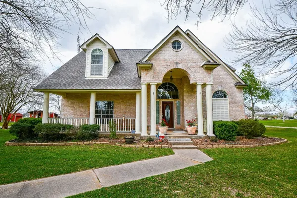 $649,500 | 10913 North P Street, La Porte, TX 77571
