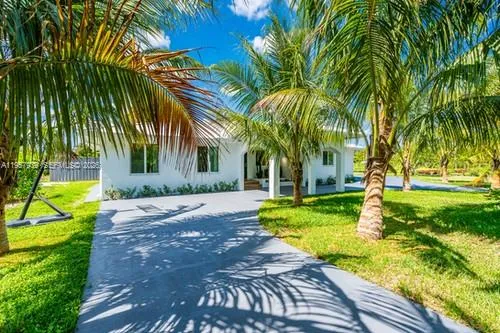 $2,245,000 | 13770 Southwest 192nd Street, Miami, FL 33177