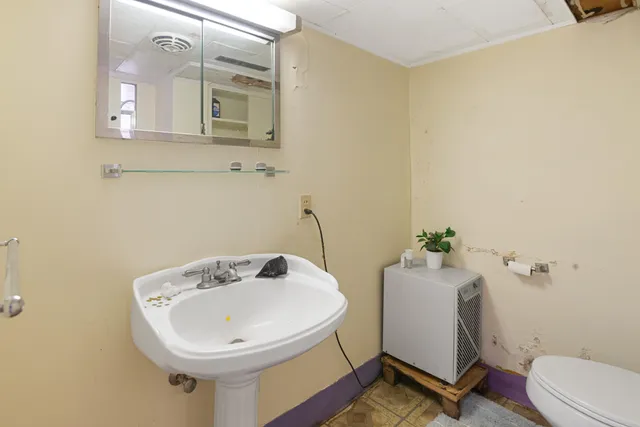 $2,200 | 4105 Riverview Drive, Alma, MI 48801