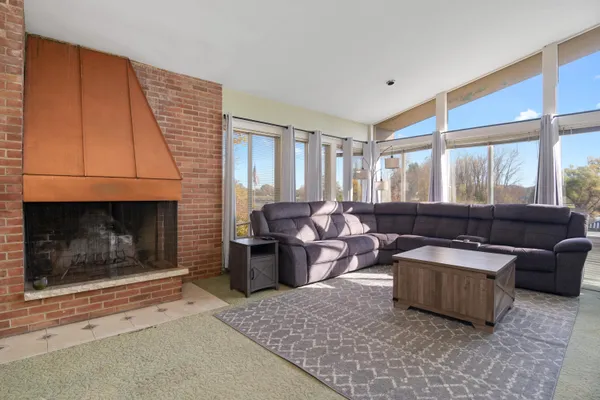 $2,200 | 4105 Riverview Drive, Alma, MI 48801