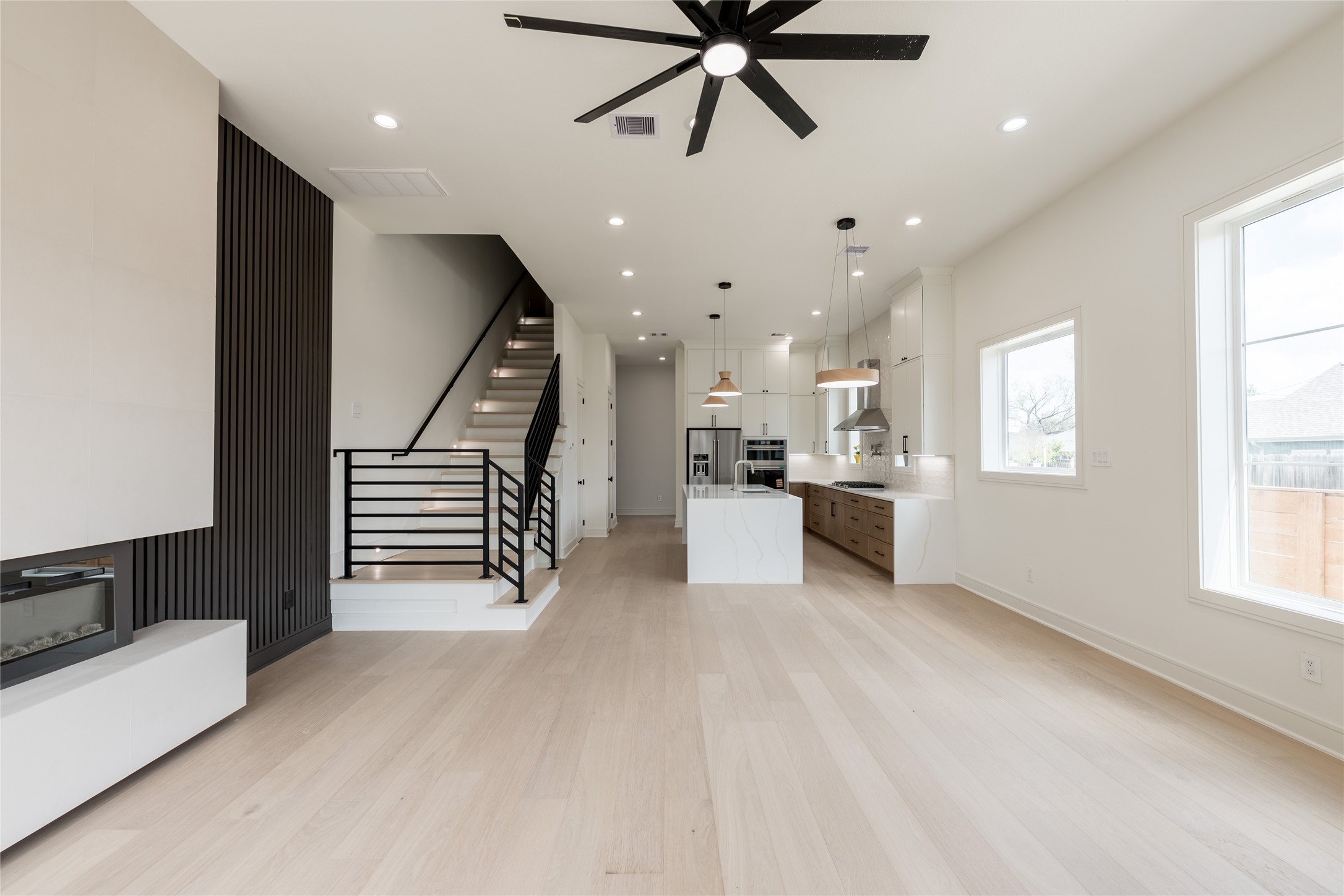 1122 East 27th Street, Unit A Houston, TX 77009 - Photo 13 of 44