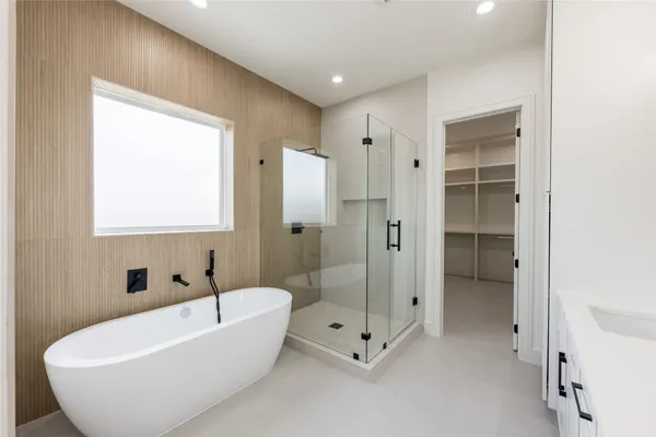 $719,000 | 1122 East 27th Street, Unit A, Houston, TX 77009
