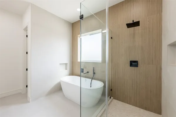 $719,000 | 1122 East 27th Street, Unit A, Houston, TX 77009