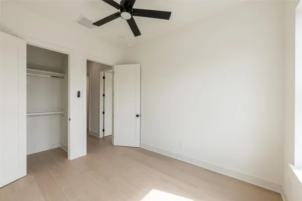 $719,000 | 1122 East 27th Street, Unit A, Houston, TX 77009