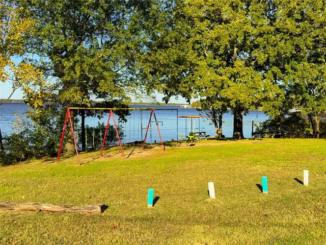 $200,000 | 10015 Shoreline Drive, Wills Point, TX 75169