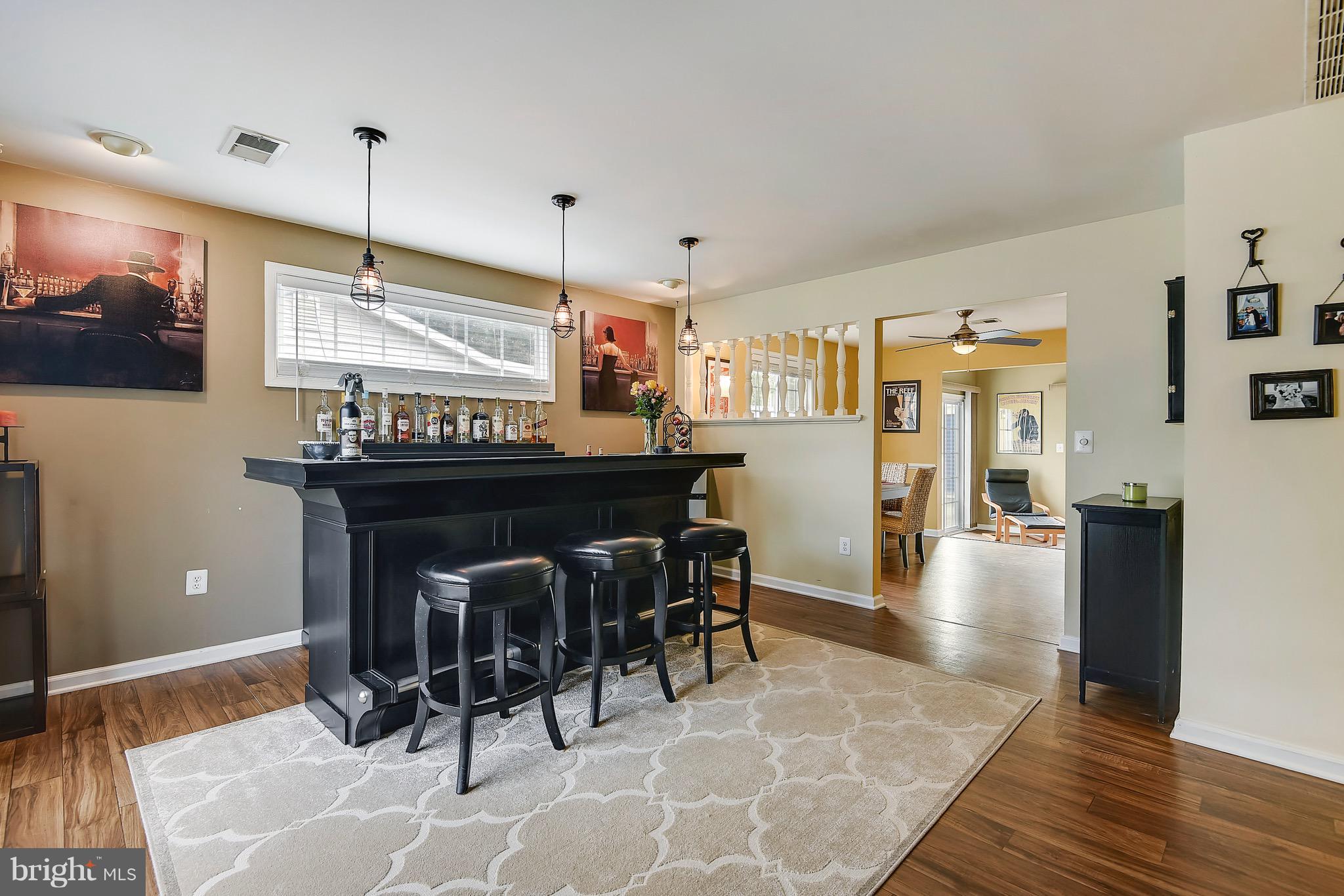 403 Silver Run Road Edgewater, MD 21037 - Photo 4 of 29 Front room bar is negotiable