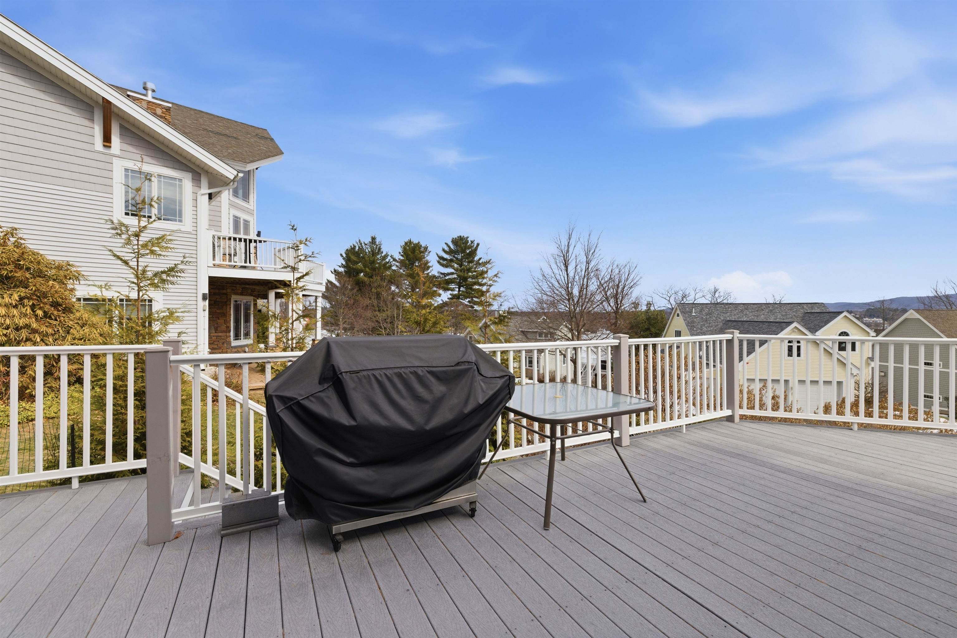 6 High Point Road Laconia, NH 03246 - Photo 4 of 59