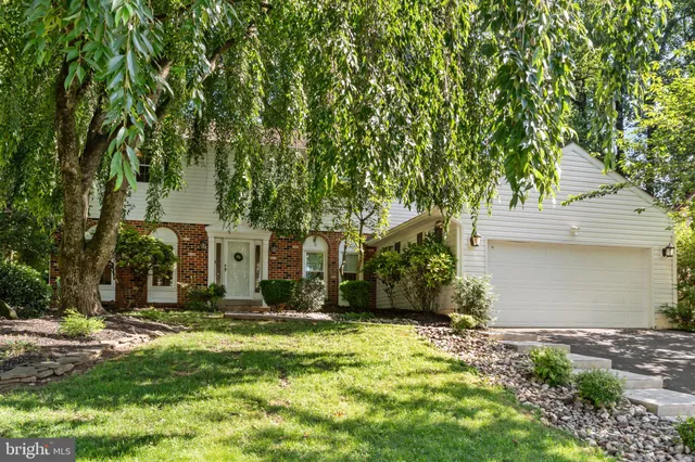 $617,500 | 812 Green Ridge Circle, Langhorne, PA 19053