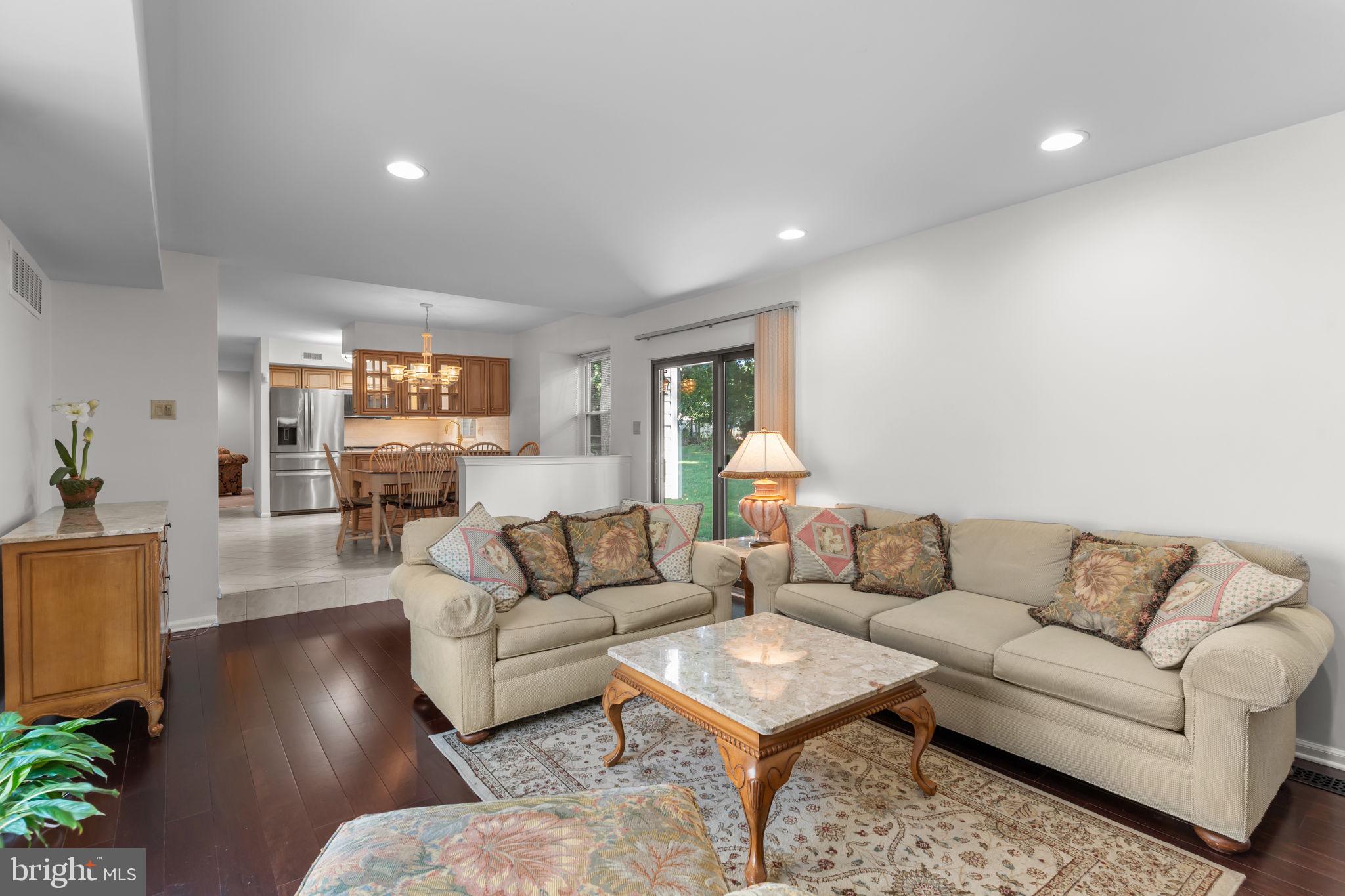 812 Green Ridge Circle Langhorne, PA 19053 - Photo 8 of 36 Spacious Family Room