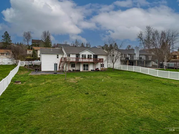 $719,000 | 237 Sunrise Drive, Moscow, ID 83843